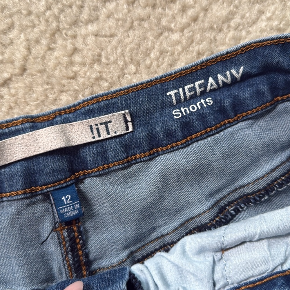 !iT Women’s Blue Denim Distressed Jean Shorts - Size 12 - Picture 4 of 4